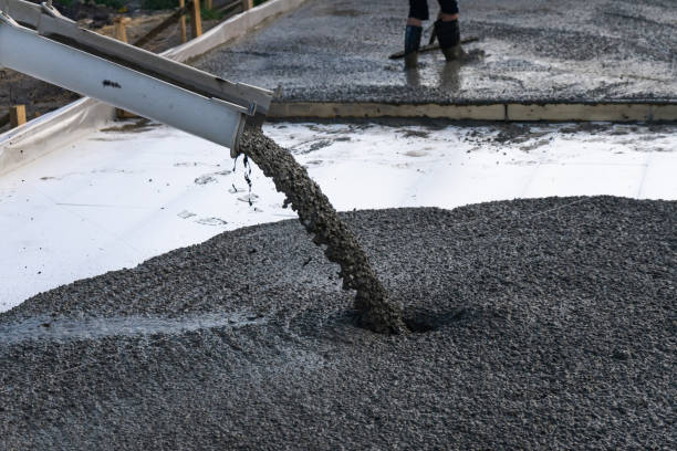 Best Custom Concrete Contractor  in Fresno, CA